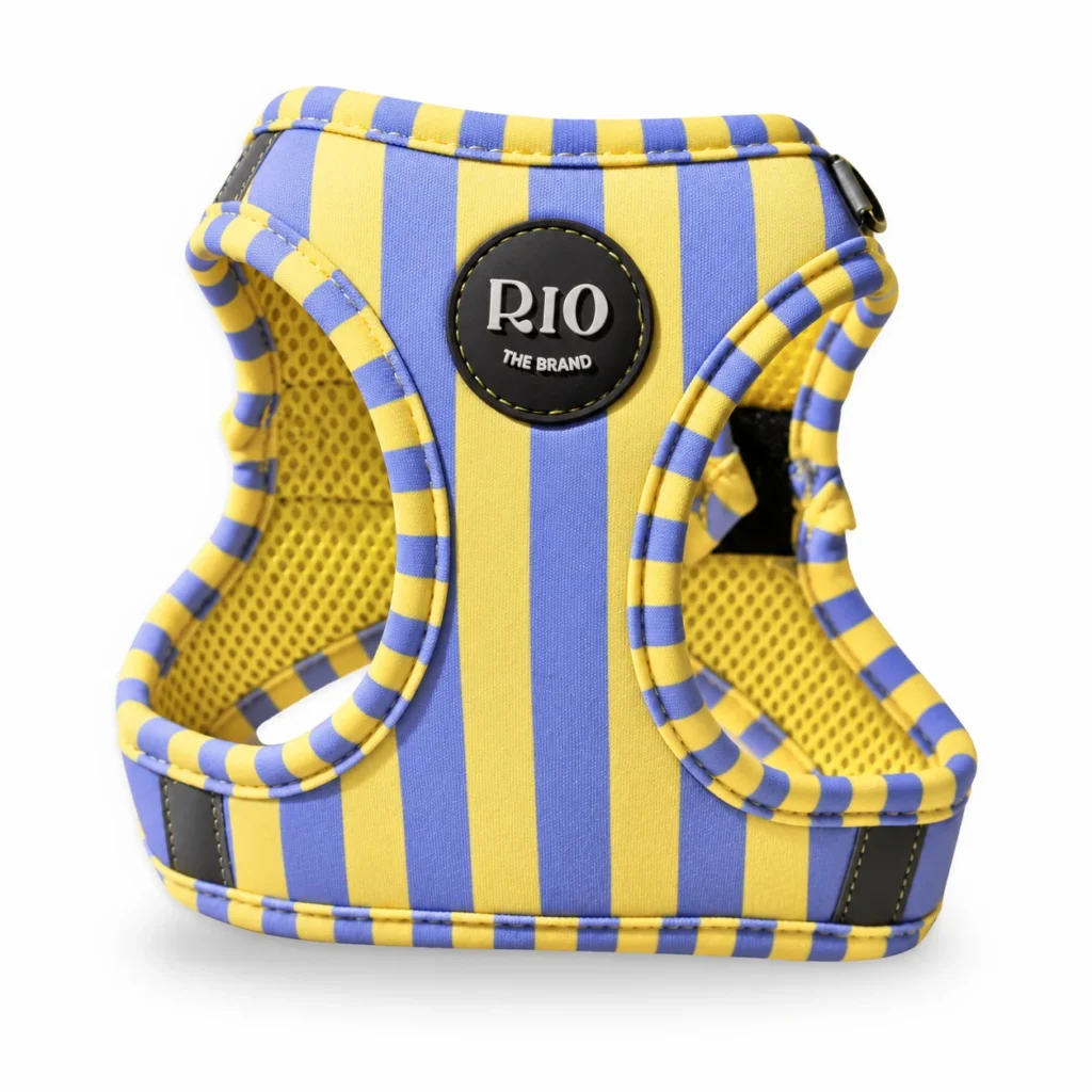 Arnés body para perro pequeño Tokio Rayas, de rayas lila y amarillo con interior de malla, sobre fondo blanco